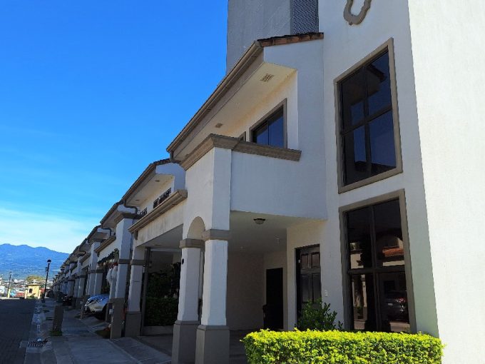 Alquiler Condominio Atocha