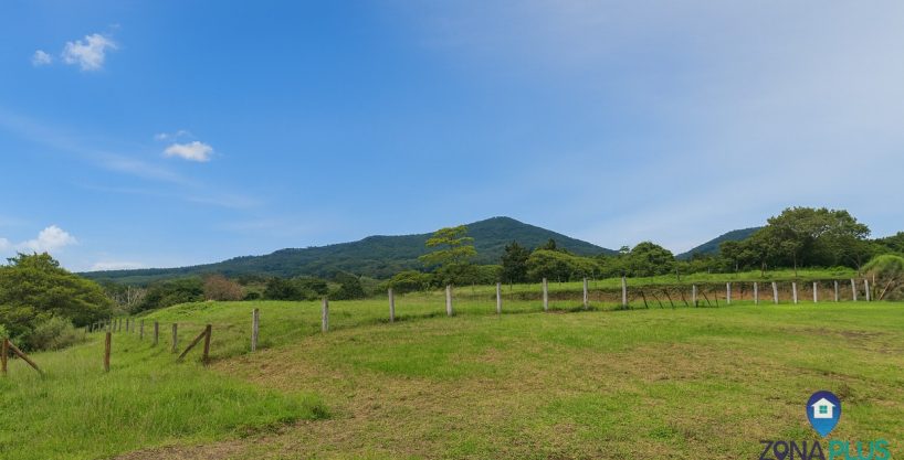 Lote en venta en San Isidro de Heredia