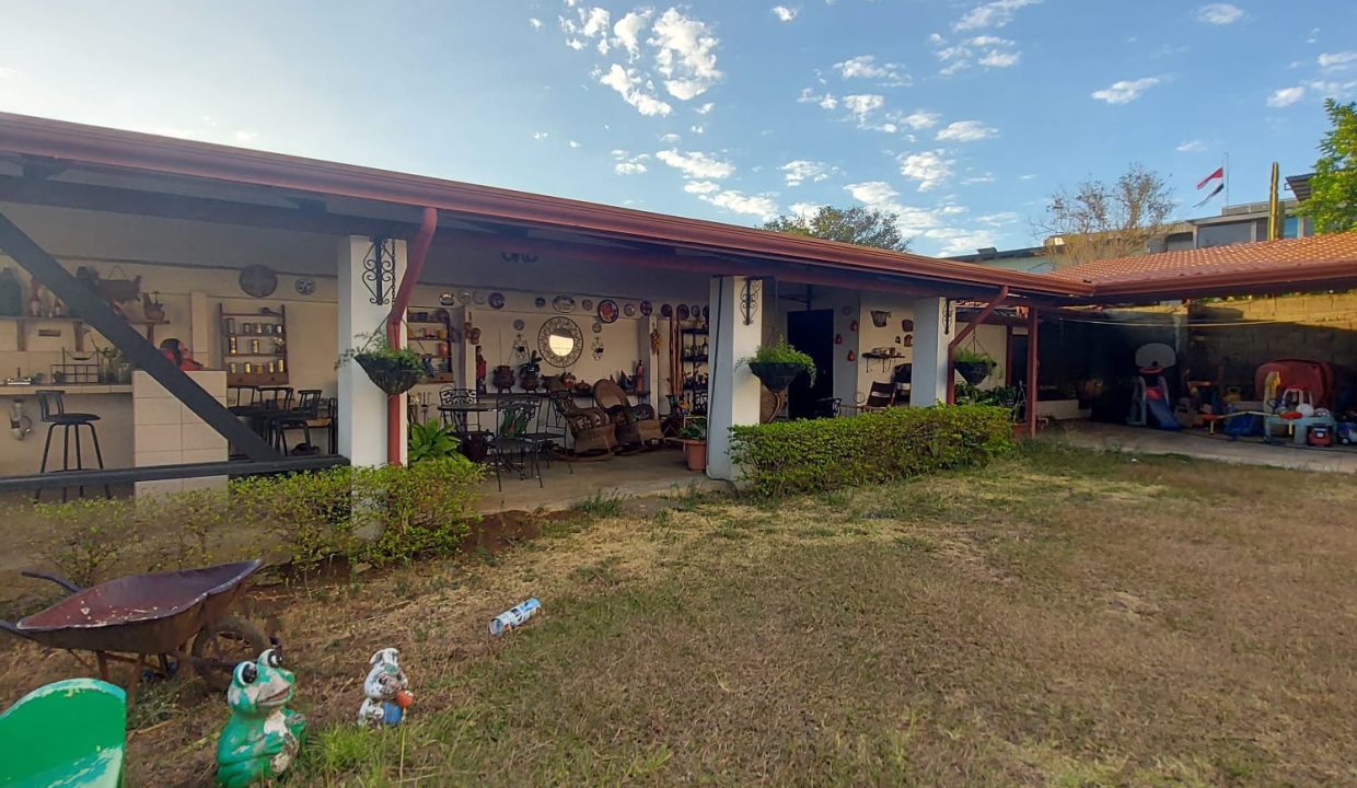 Casa Comercial en Heredia