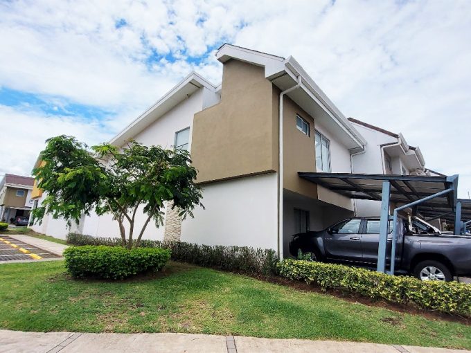 condominio Cedro Real