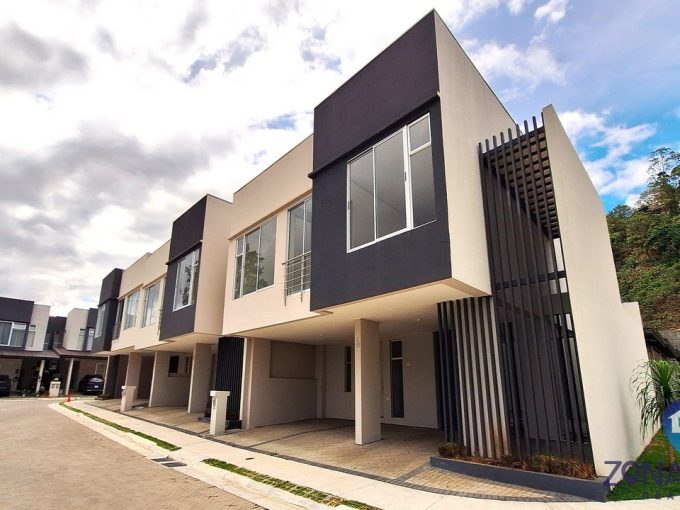 Casas modernas en Curridabat