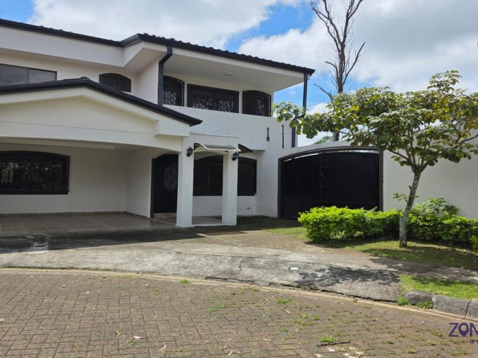 Casa en San Lorenzo de Flores