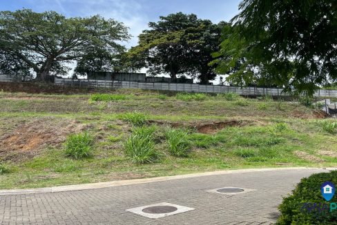 Lotes en venta condominio francosta