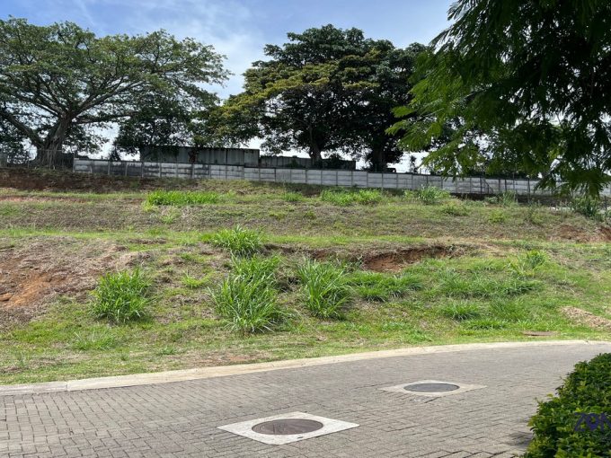 Lotes en venta condominio francosta